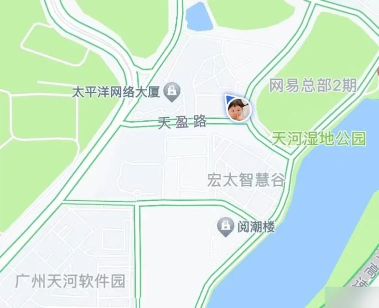 如何在2010版ppt查地图_1