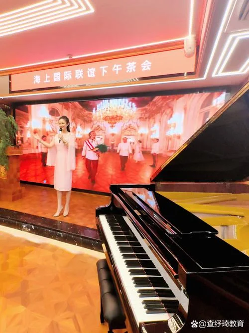 上海播音主持艺考培训_1