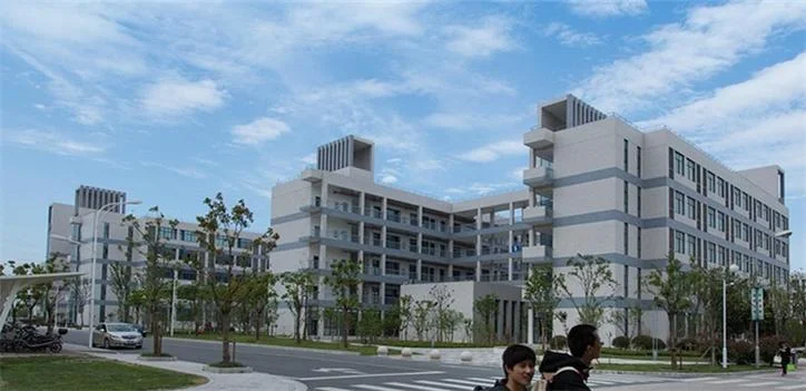 江苏商贸职业学院_1