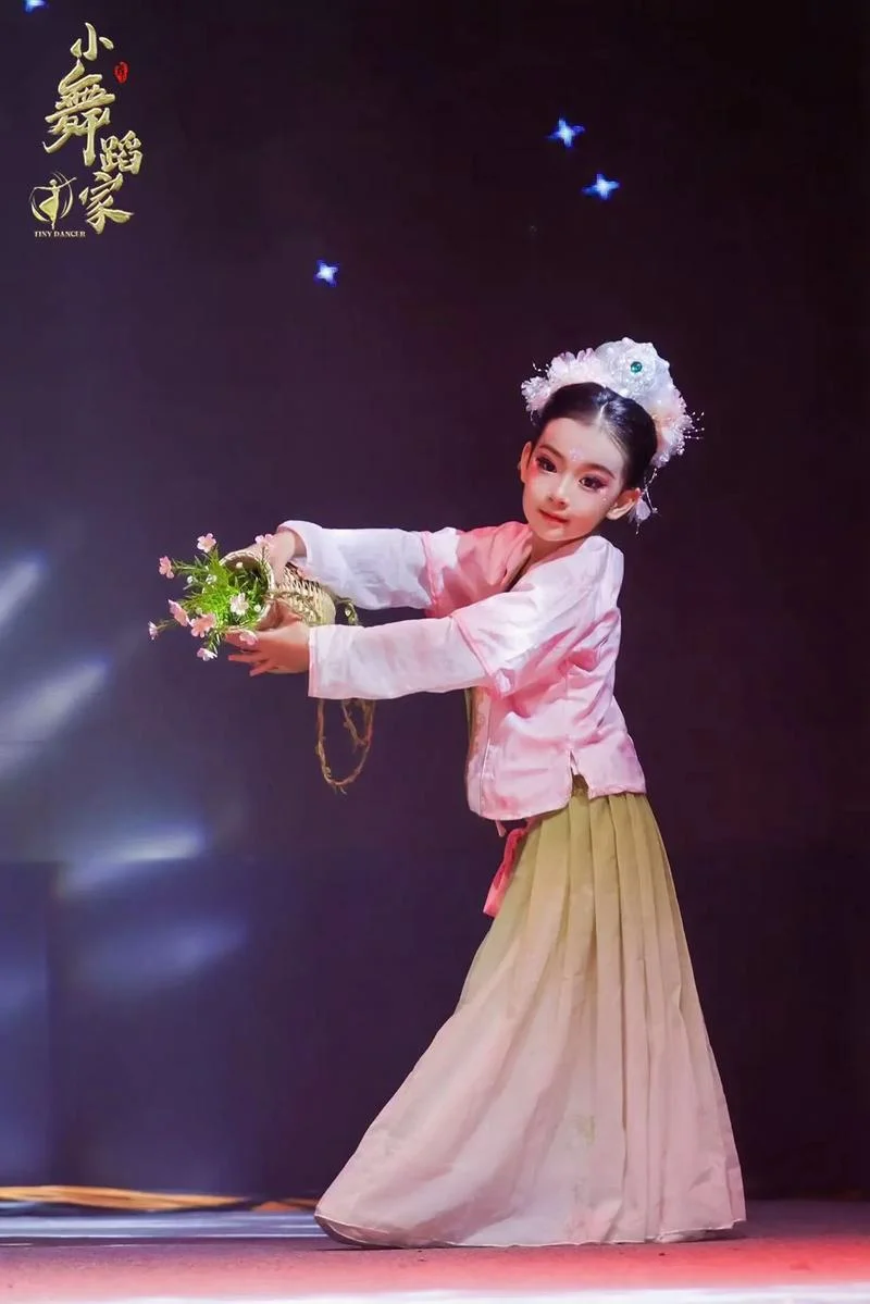 武汉哪里有学中国舞_1