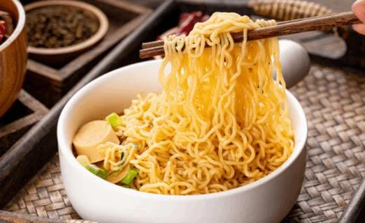 梦见方便面但没有吃_2