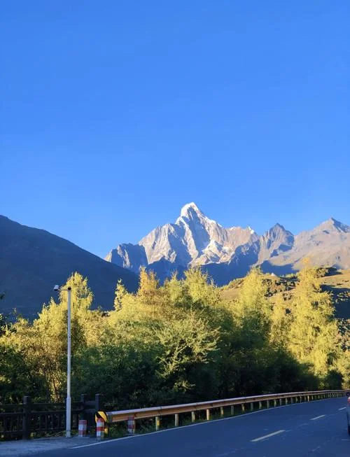 四川四姑娘山附近景点-四川四姑娘山附近景点