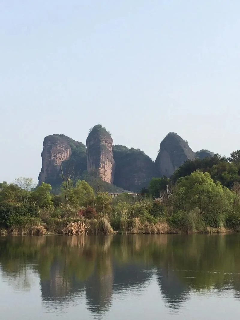 广西龙虎山在哪个位置-广西龙虎山位于