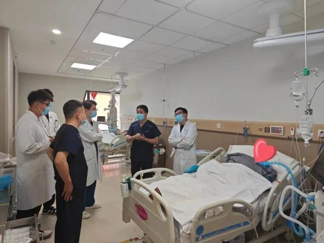 梦见在医院全是病人_2