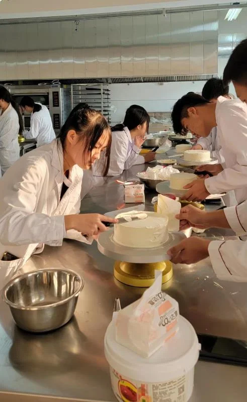 廊坊哪里有学做蛋糕-廊坊学做蛋糕