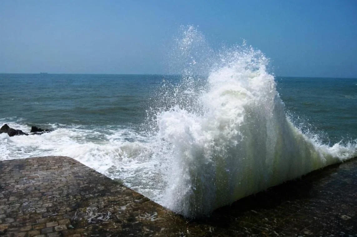 做梦梦到海水_2