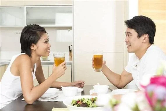 晚上梦见你请我吃饭_1