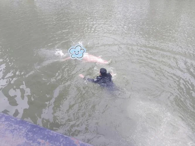 梦见自己跳河寻死_1