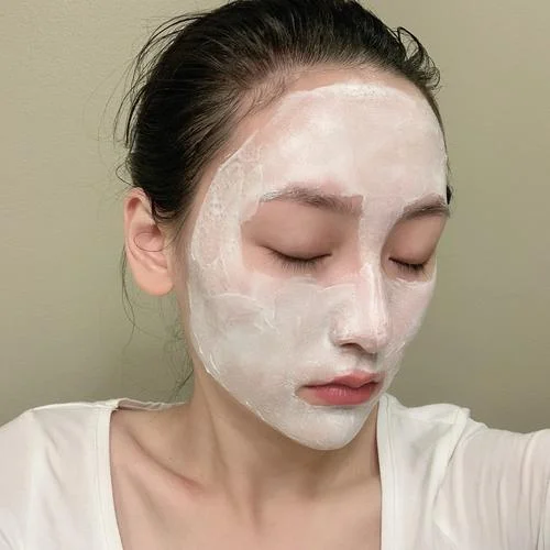 梦见面膜在脸上_1