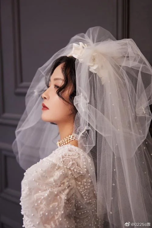 梦见未成年的小孩结婚_2