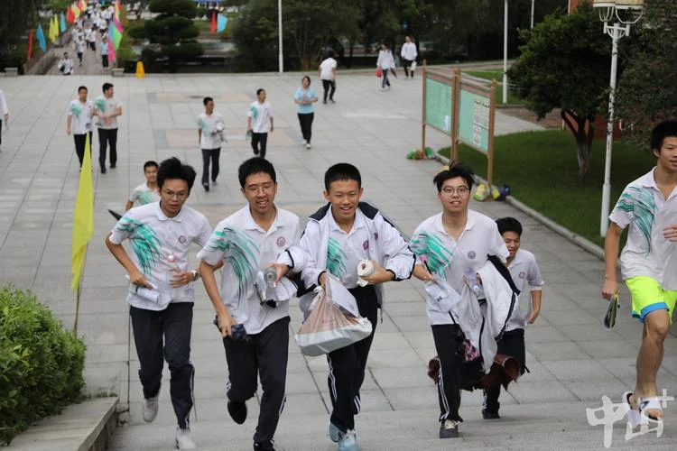 中山市纪念中学分班_1