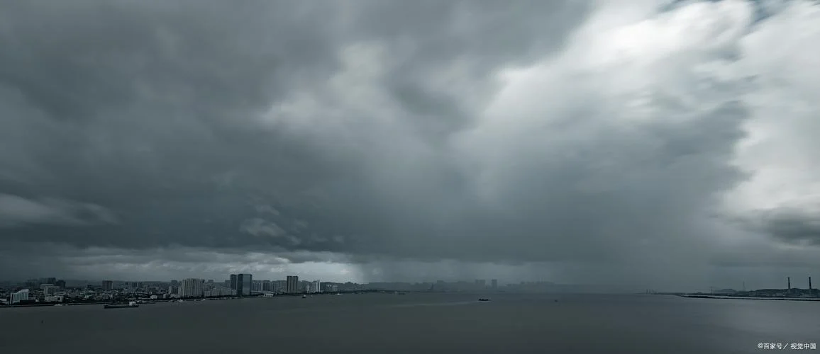 梦见大暴雨是怎么回事_2