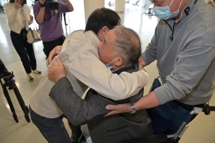 梦见我被陌生男人打_2