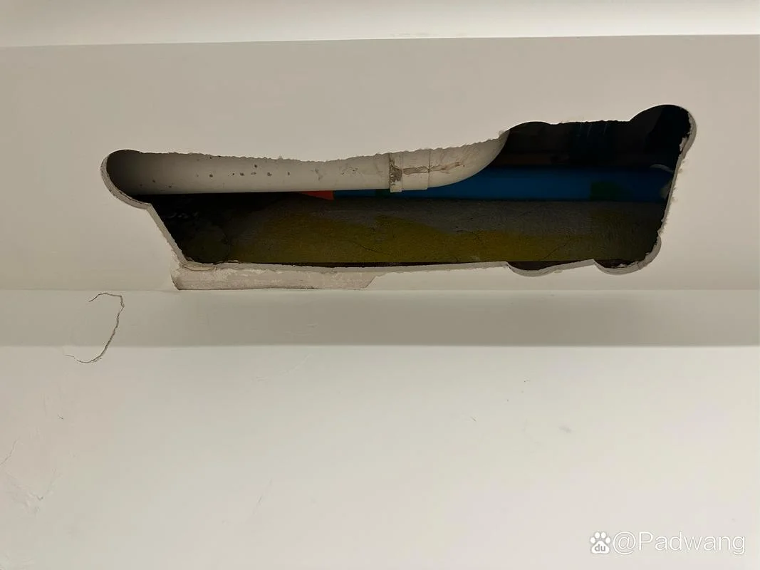 梦见水管漏水房子塌了_2