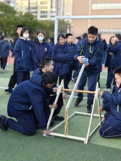 梁丰中学官网_1