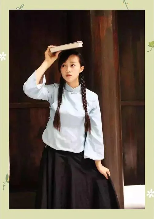 民国女生校服叫什么_2