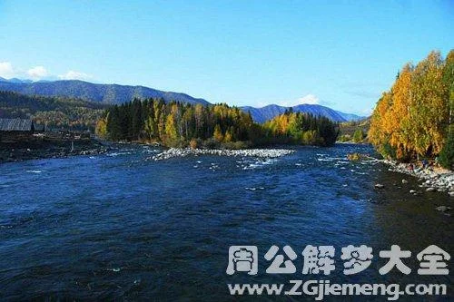梦见自己穿着裤子下河_2