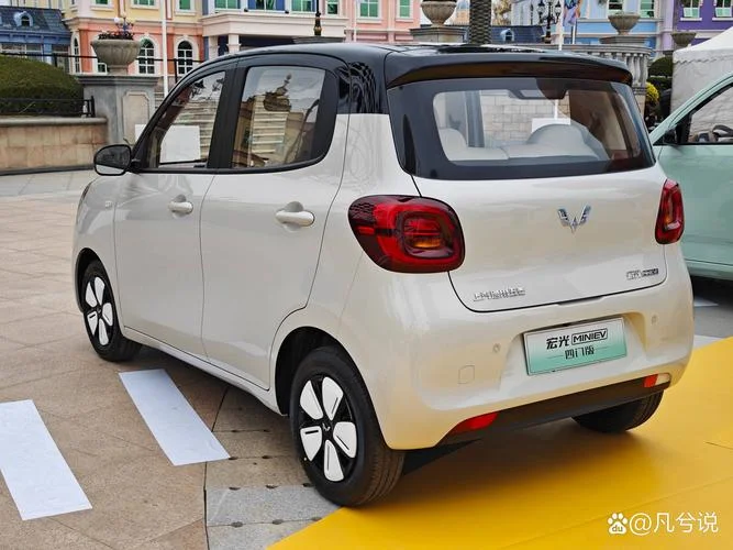 五菱燃油版mini多少钱_2