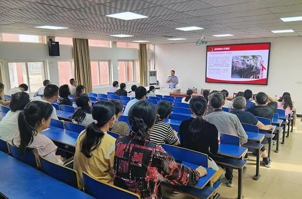 白湖初级中学_1