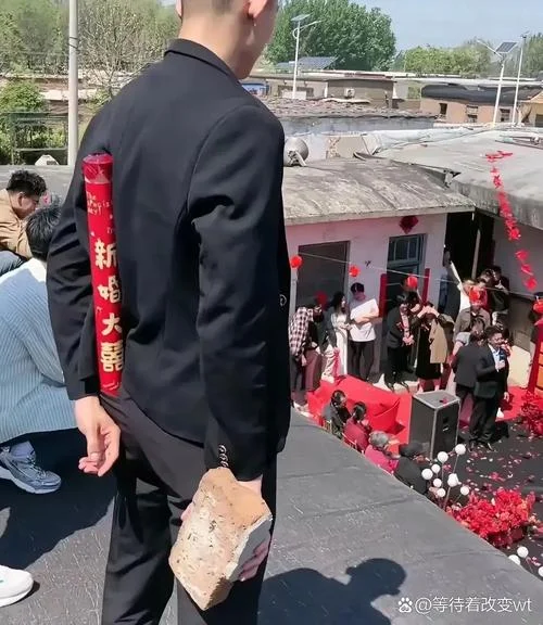 梦见朋友结婚办喜事的场面_2
