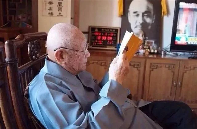 梦见僧人和我说话_1