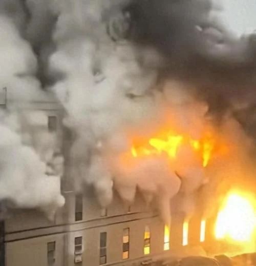 梦见厂房起火了消灭了_2