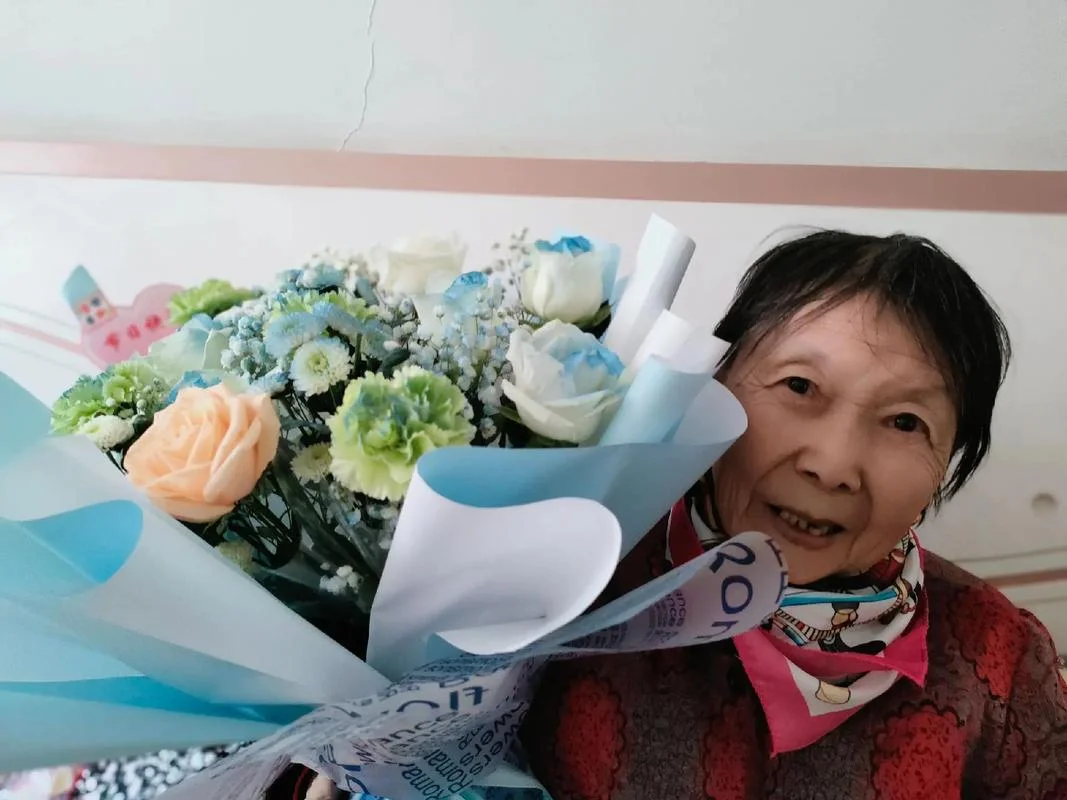 妇女节送婆婆花可以吗-妇女节送婆婆花可呢