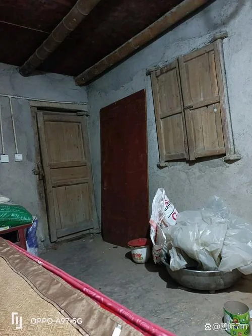梦见自己住破房子_1