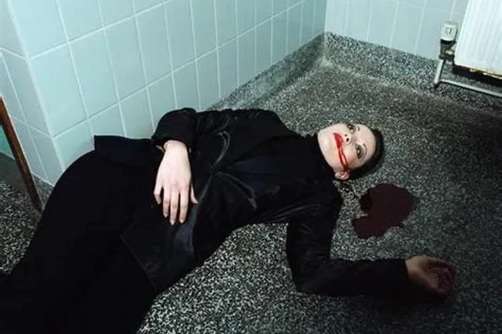 梦到人死一地血_2