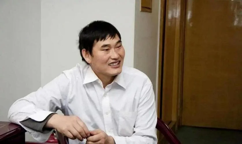 亚男是朱之文的什么人_2