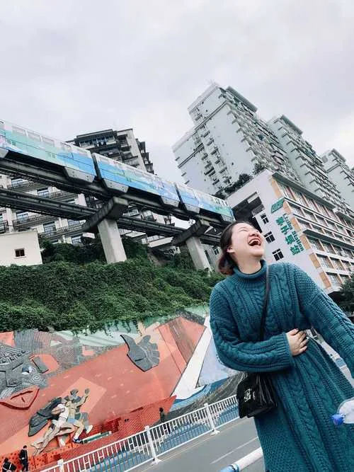 重庆到凤凰古城多少公里-重庆至凤凰古城距离
