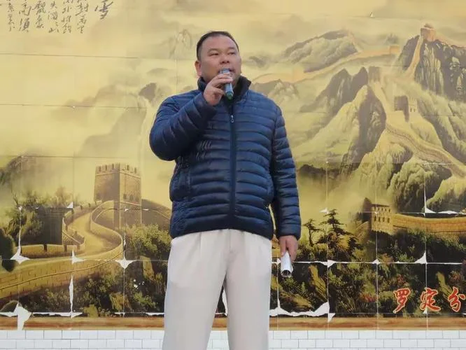 罗定泷水中学戴光兴_1