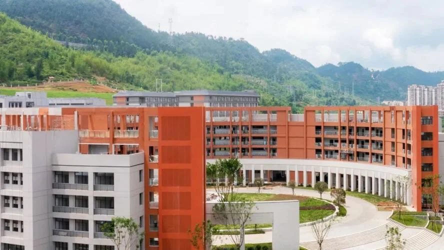 重庆工业职业技术学院官网-重庆工院官方网站