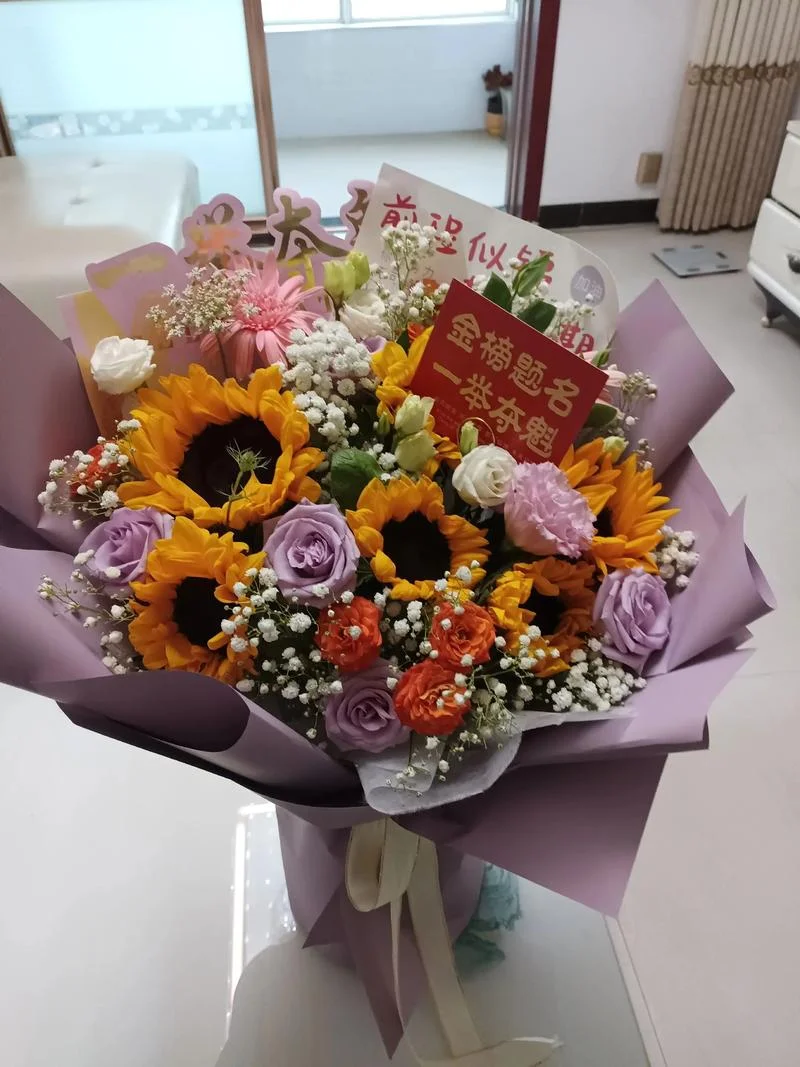 弟弟送姐姐什么花合适_1