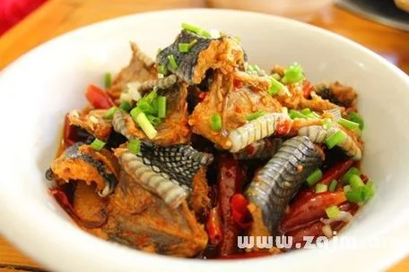 梦见自己打死蛇吃蛇肉_2