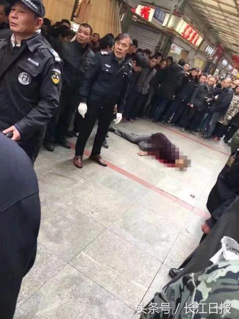 梦见自己被人割喉_1