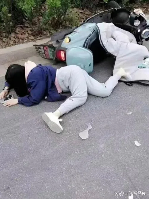 女人梦见小孩被车撞_1
