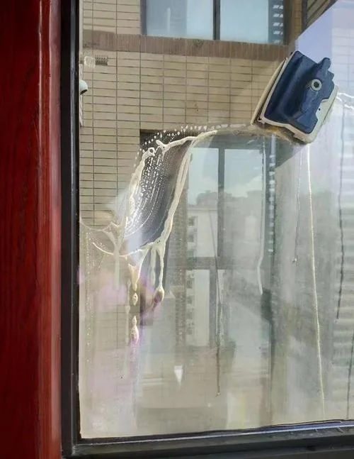 梦见擦窗玻璃_2