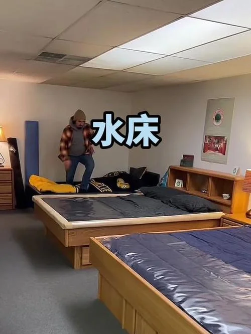 梦见床上被子上都是水_2