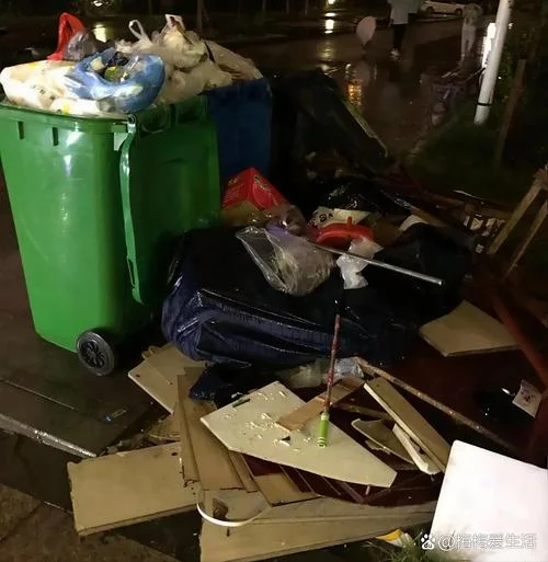 梦到好多垃圾-梦垃圾多