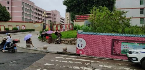 哲理中学-哲理中学