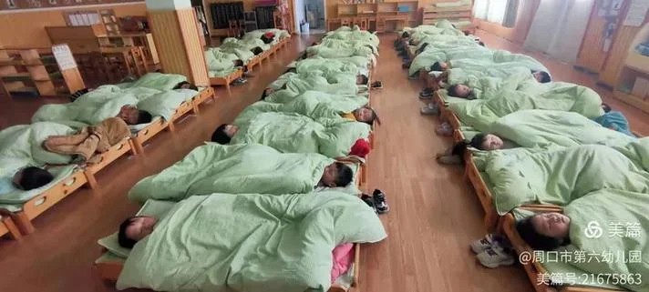 梦见叠衣服又掉了一地_1
