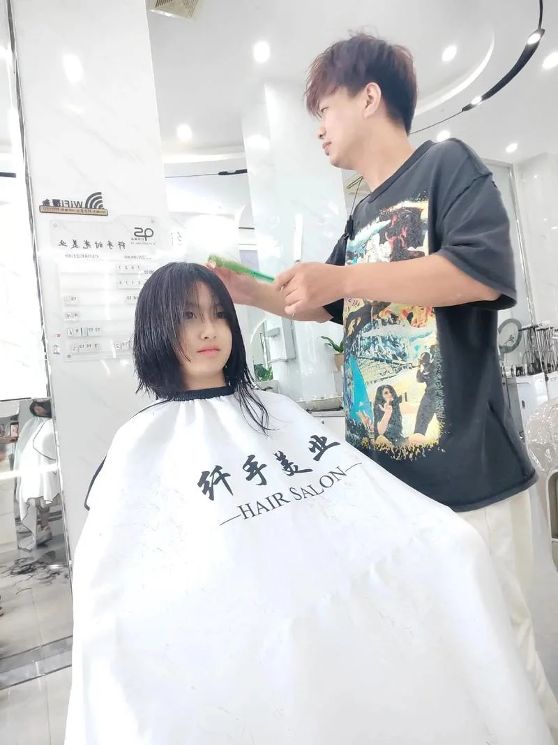 梦见排队剪头发-