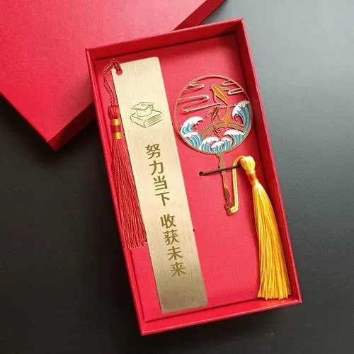 生日礼物送什么好男生初中-男生初中送什么礼物