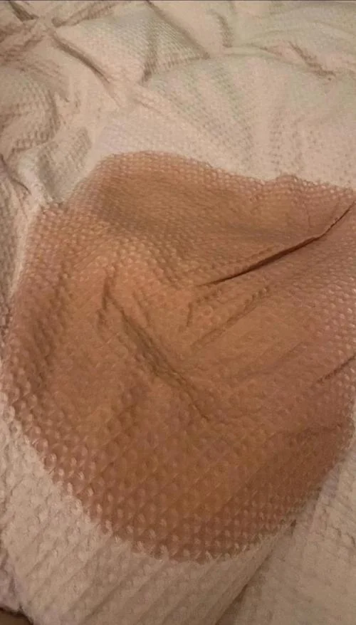 梦到自己尿床了_1