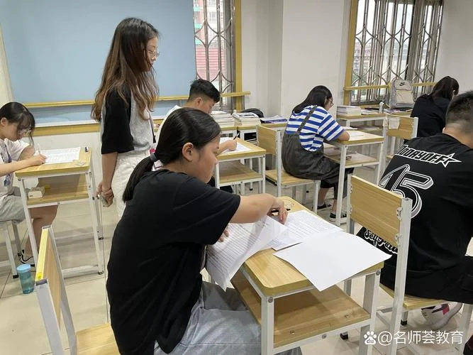 教育培训机构报名现场_2