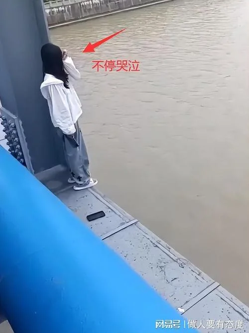 梦见自己跳河寻死_2