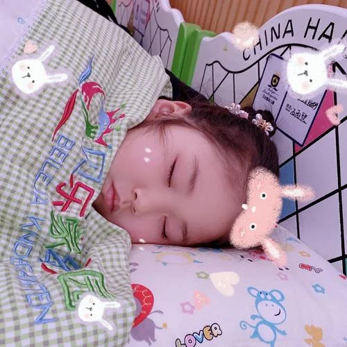 女性梦见别人家的小孩_2