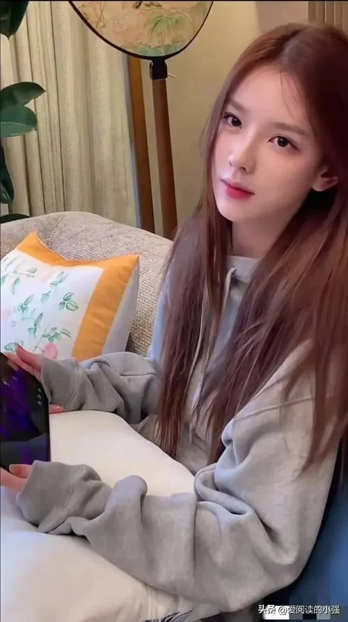 孙一宁网红多大年纪了_2