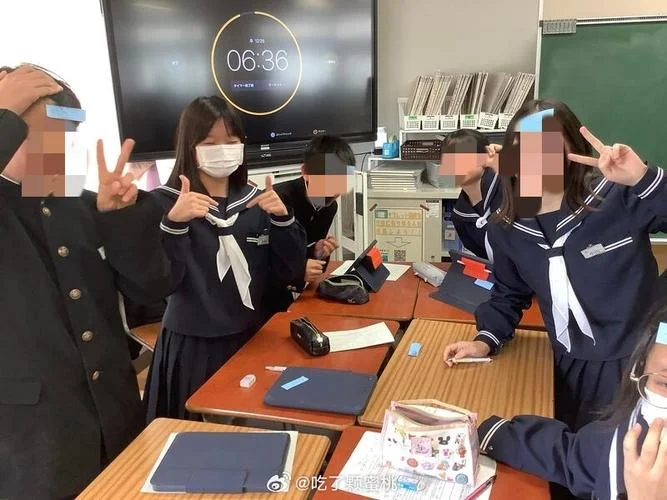 日本山梨学院大学的校服-日本山梨学院校服